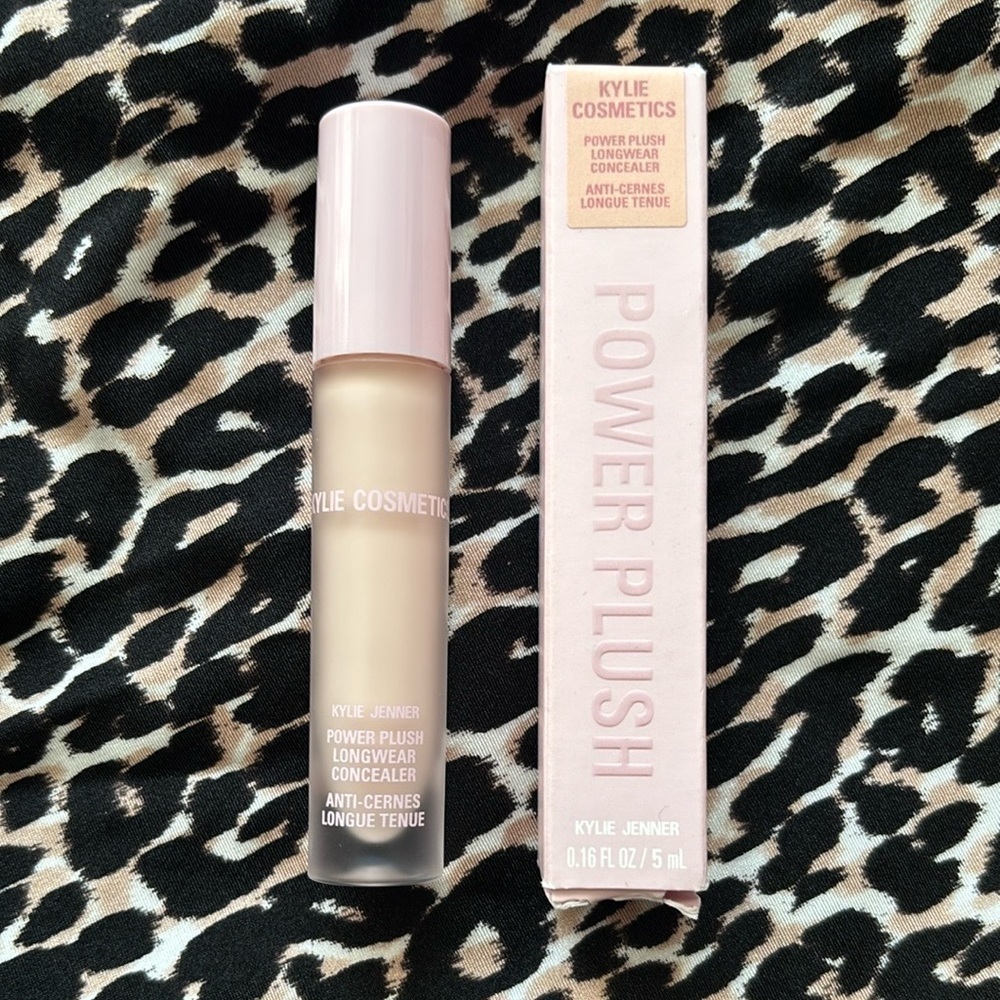 Brand New Kylie Cosmetics Power Plush Longwear Concealer 1C Fair Dark Circles